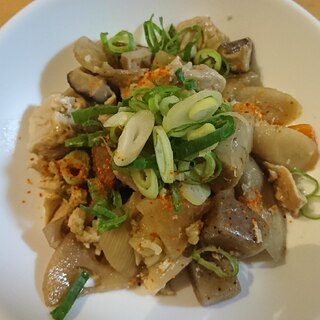 塩麹入り。根菜の煮物